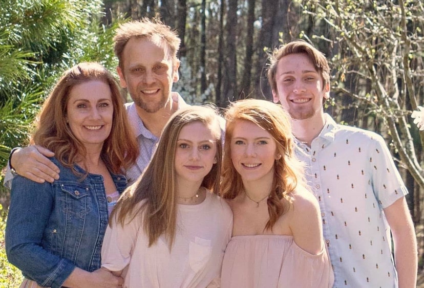 Sean needs a kidney family photo